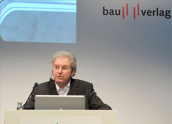BAU
