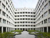 Architekt Krischanitz  ZT GmbH-Wohn- und Geschäftshaus Lindengasse -1