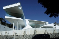 EASTERN design office-Mountains and Opening House -1