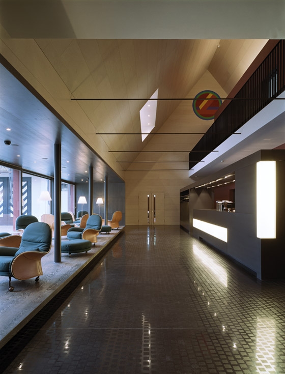 Stefan Zwicky Architekten BSA/SIA-Umbau Reitgebäude, Credit Suisse Communications Center Horgen 2000-2003