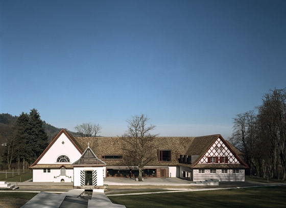 Stefan Zwicky Architekten BSA/SIA-Umbau Reitgebäude, Credit Suisse Communications Center Horgen 2000-2003