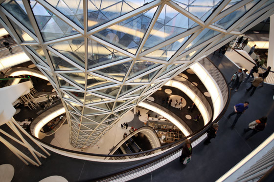 Fuksas-Myzeil – shopping mall, part of the "PalaisQuartier"