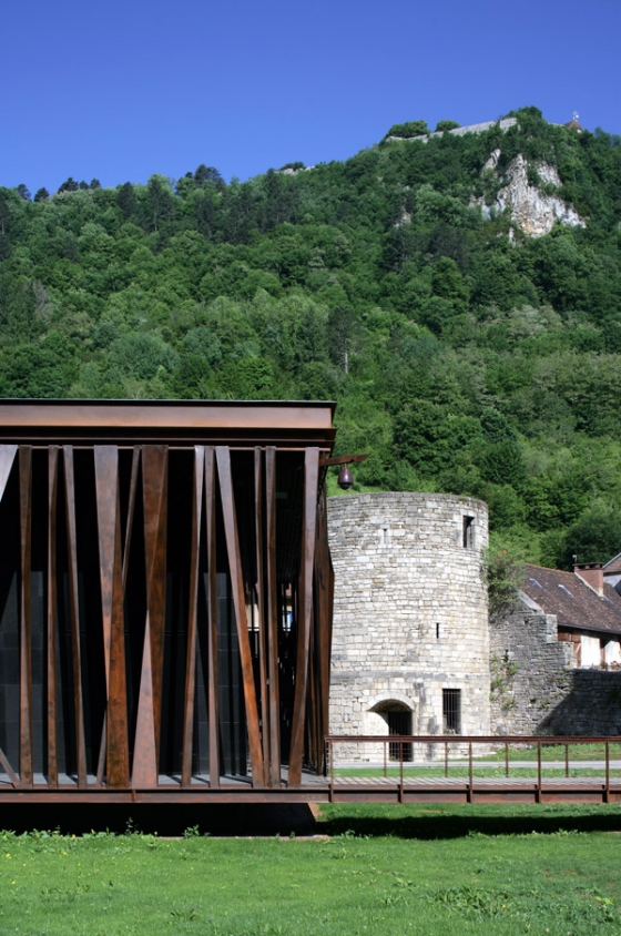Michel Malcotti Catherine Roussey Architectes-Restaurant, salle de spectacles, salle de jeux