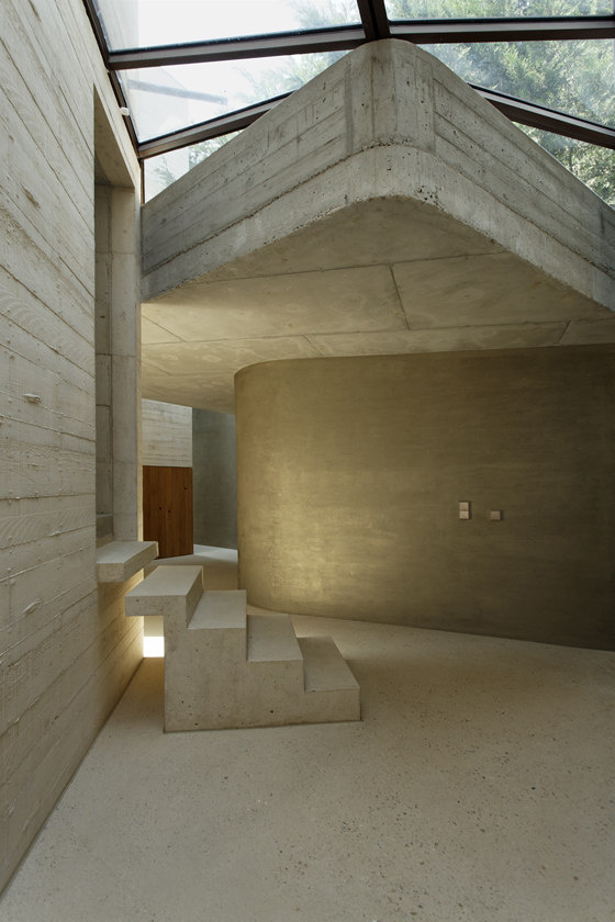 -Maison L