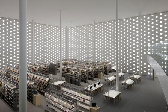 Kazumi KUDO + Hiroshi HORIBA / Coelacanth K&H Architects-Umimirai Library