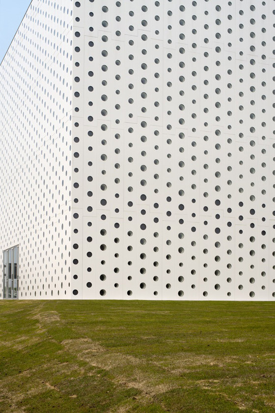 Kazumi KUDO + Hiroshi HORIBA / Coelacanth K&H Architects-Umimirai Library