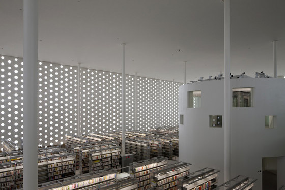 Kazumi KUDO + Hiroshi HORIBA / Coelacanth K&H Architects-Umimirai Library