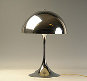 Forkromet Pantella bordlampe