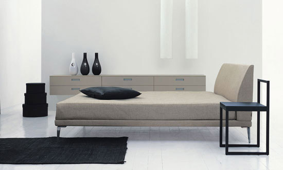 Contemporary-luxury-furniture-home-interior-design-for-bedroom-with-luxury-comfortable-bed-design-and-with-elegant-decoration-design.