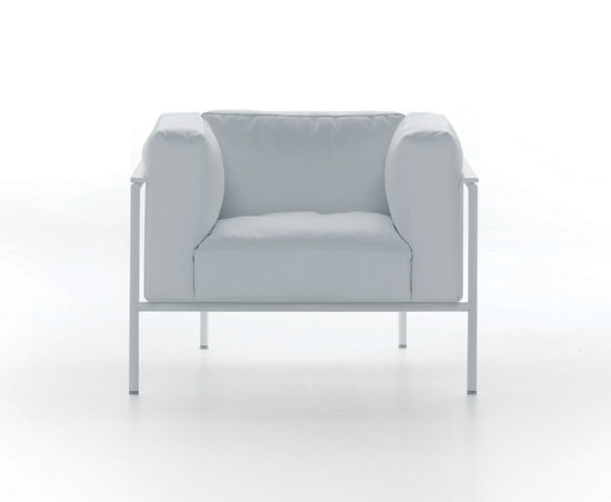 RR 03 armchair MDF Italia