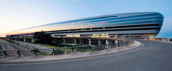 Neuer Thonet Store im „THE SQUAIRE“ am Frankfurter Flughafen