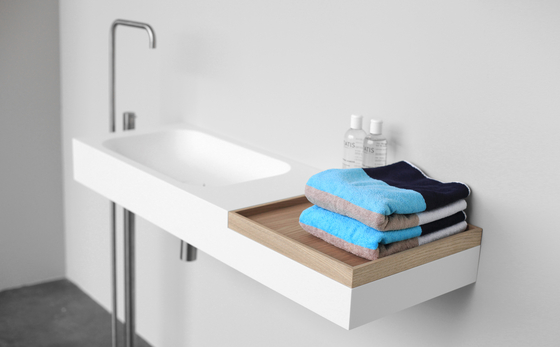 Not Only White Salles de bains / Sanitaires
