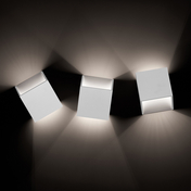 tossB WALL LAMPS