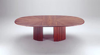 Oval-Tisch Röthlisberger