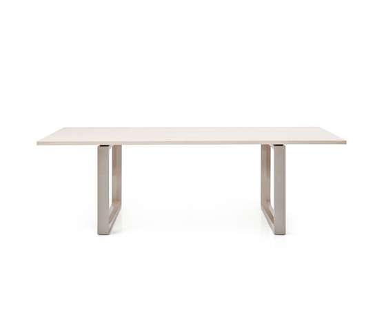 Essay™ Fritz Hansen