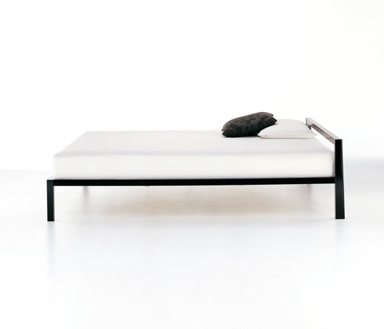 Aluminium Beds MDF Italia