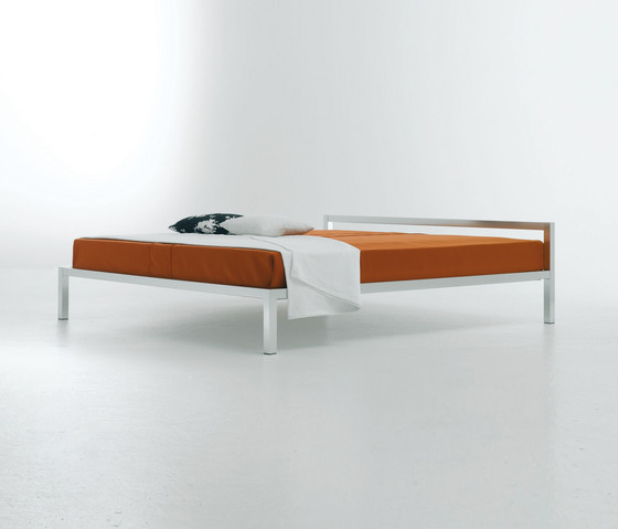 Aluminium Beds MDF Italia