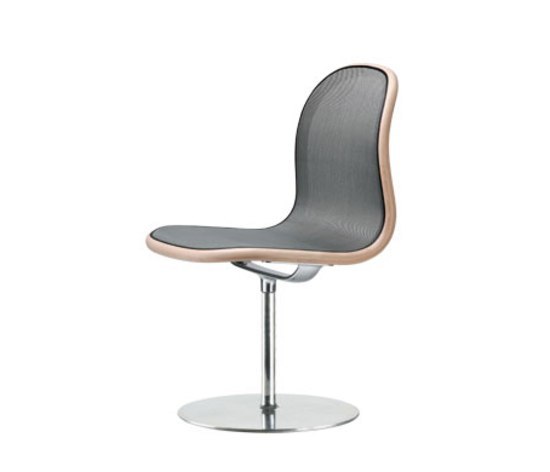 A 660/661 The Loop Chair Thonet