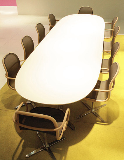 A 660/661 The Loop Chair Thonet