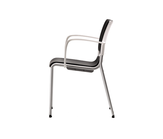 Pol Chair AKABA