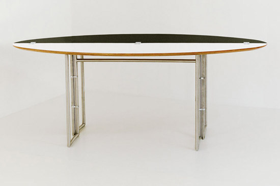 Noir et Blanc Console table Perimeter Editions