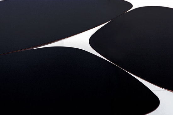 Nenuphar Low Tables Perimeter Editions