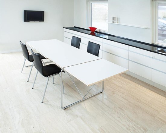 Haugesen table Fredericia Furniture