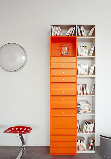 Montana Shelf/Wardrobe System Montana Møbler
