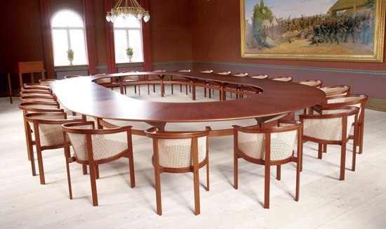 Model 7703 Embassy chair Fredericia Furniture