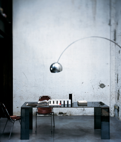 Surface tavoli Glas Italia