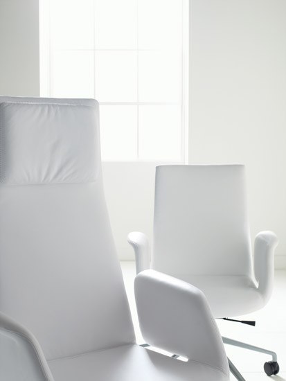 Fenix Stuhlserie Davis Furniture