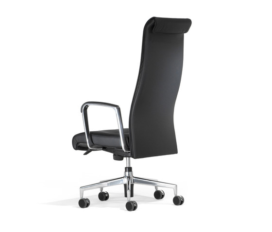 8450 Ona Executive Kusch+Co