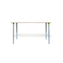 Konkret Form Table 07 Mesas de comedor / consola