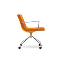 Bond armchair with castors OFFECCT