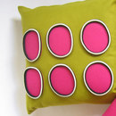 ANNE KYYRÖ QUINN Bold 6 circle cushion Accessori per abitazioni / uffici