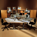 Fantoni 1.3 operative system Office Office desks / Conference tables Office: Team desks / group desks