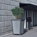 miramondo the frame Urban planters