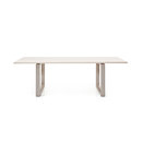 Essay™ | CM 22 Fritz Hansen