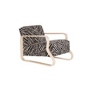 Artek Armchair 44 Espace lounge / Espace d'attente Fauteuils Fauteuils / Sofas / Poufs Lounge: Fauteuils Mobilier espaces d'attente / d'accueil