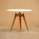 Signalement Laba Laba Espace lounge / Espace d'attente Lounge: Tables basses Tables basses Tables basses / Tables d'appoint
