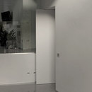 L'Invisibile L’Invisibile a bilico verticale Porte Porte per interni Sedute per esterno
