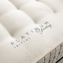 Treca Interiors Paris Collection Platinum | Obermatratze Initial Yearling Lits / Mobilier de chambre à coucher