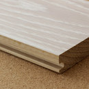 selected by Materials Council Pigmented brushed solid oak flooring Bois / Dérivé du bois