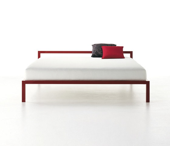 Aluminium Bed Laccato MDF Italia