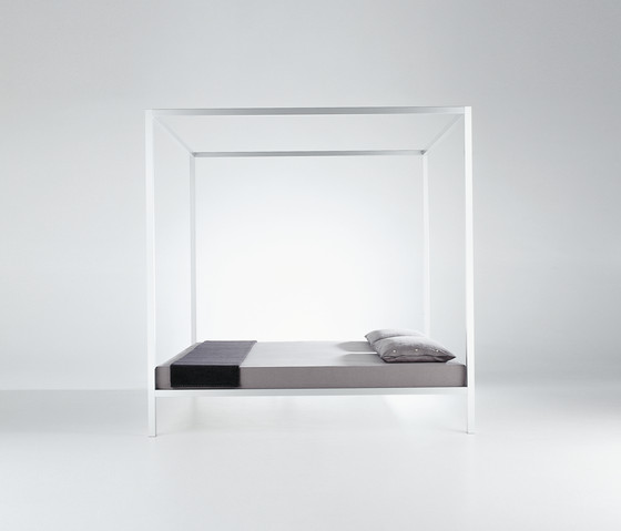 Aluminium Bed con baldacchino MDF Italia
