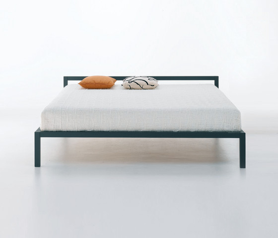 Aluminium Bed Laccato MDF Italia