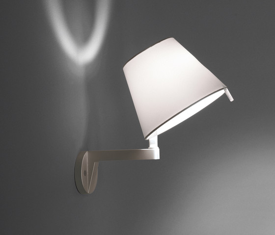 Melampo wall lamp Artemide