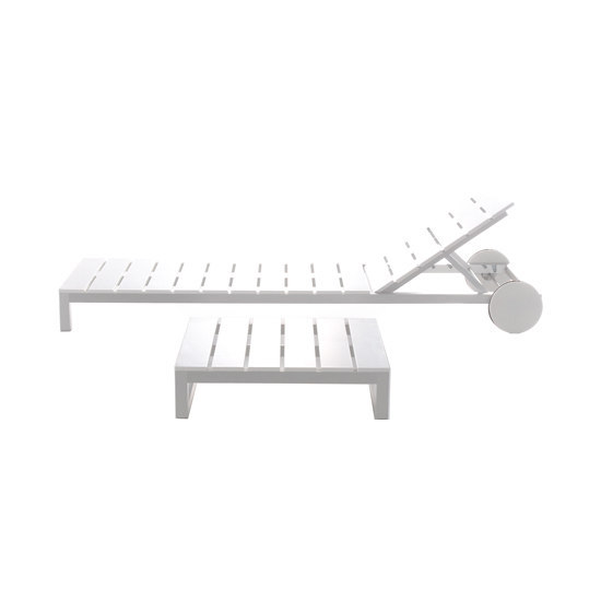 Saler deck chair and low table Gandía Blasco