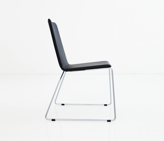 Tipo chair upholstered more