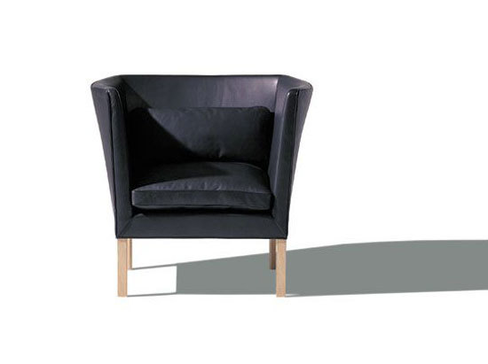 Model 2214/2215 Fredericia Furniture